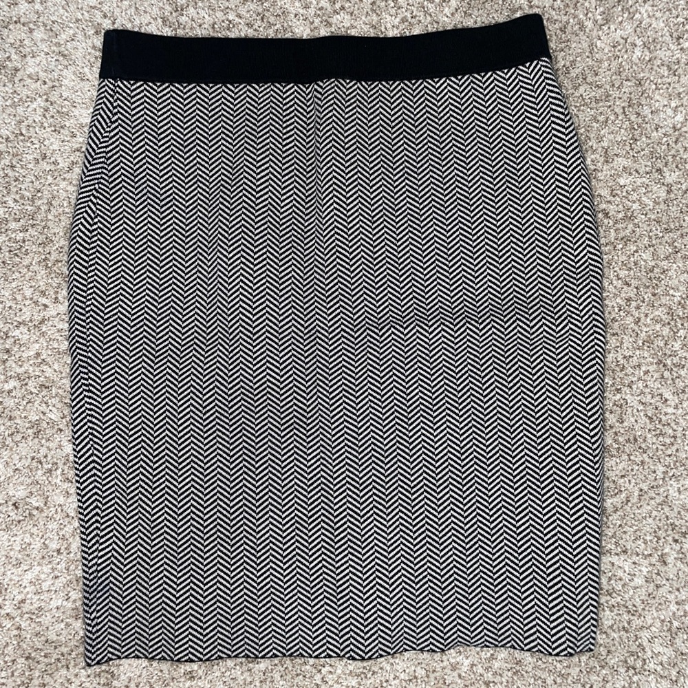 Elle Pencil Skirt